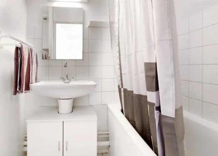 Sleep In Quartier De Purpan * Toulouse