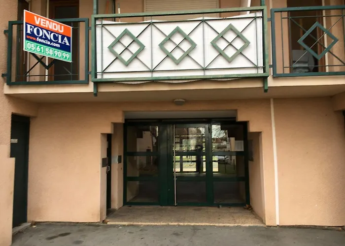 Sleep In Quartier De Purpan Hotel