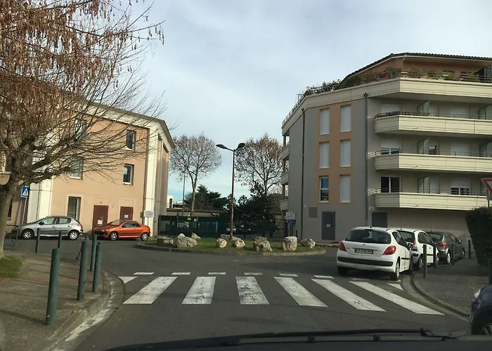 Sleep In Quartier De Purpan * Toulouse